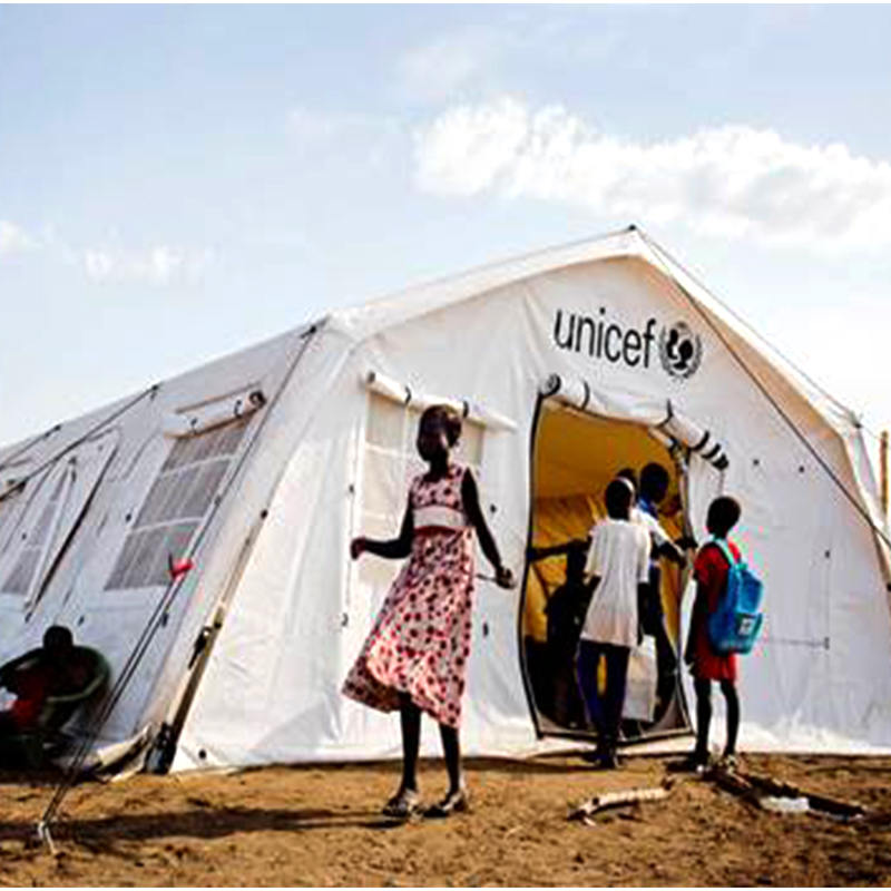 Caighdeán UNICEF 72m² Foscadh Sealadach Ilchuspóireach Tent Huggy cobhsaithe UV