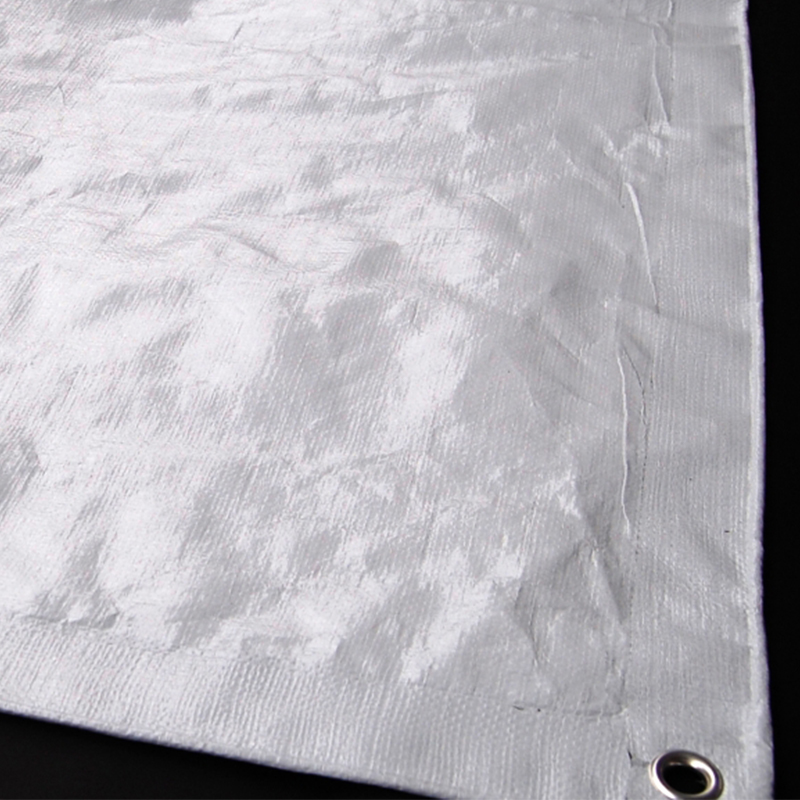 Tarpóil Plaisteacha Solúbtha Treisithe 4x5m le haghaidh Dídean Sealadach